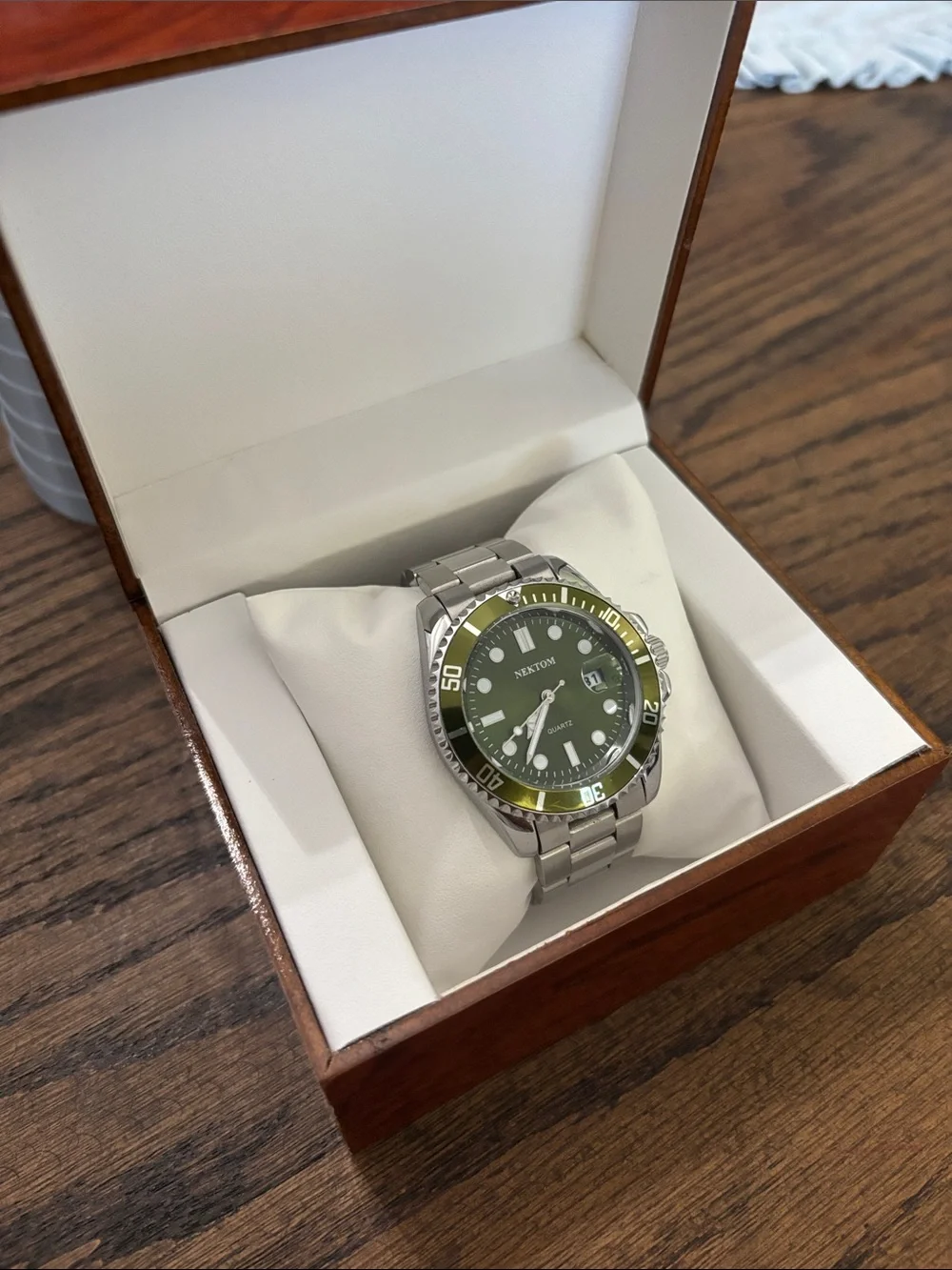 Nektom Men’s Stainless Steel Watch with Green Dial and Bezel